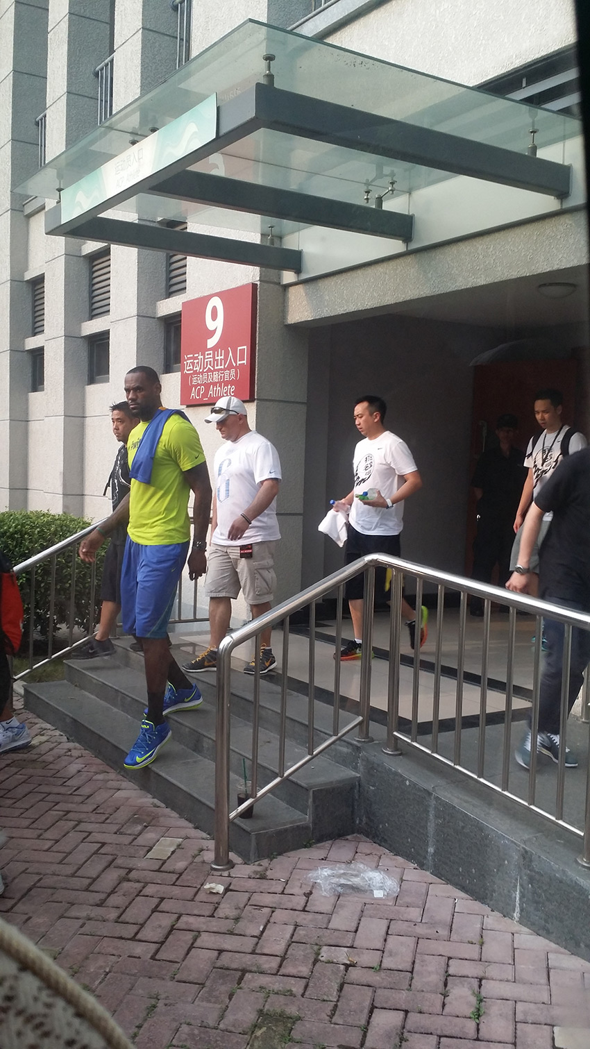 2014年美国NBA球星勒邦占士造访广州商务活动